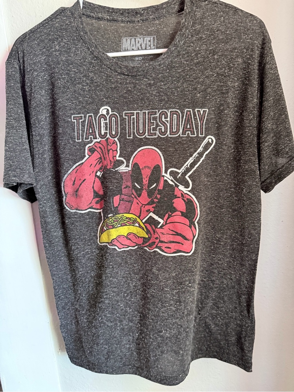 Marvel Deadpool Taco Tuesday Gray short sleeve T-shirt unisex Medium